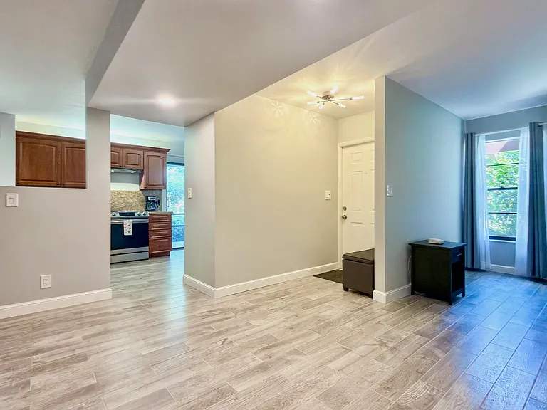 10615 Ocean Palm Way #102 — Photo 33