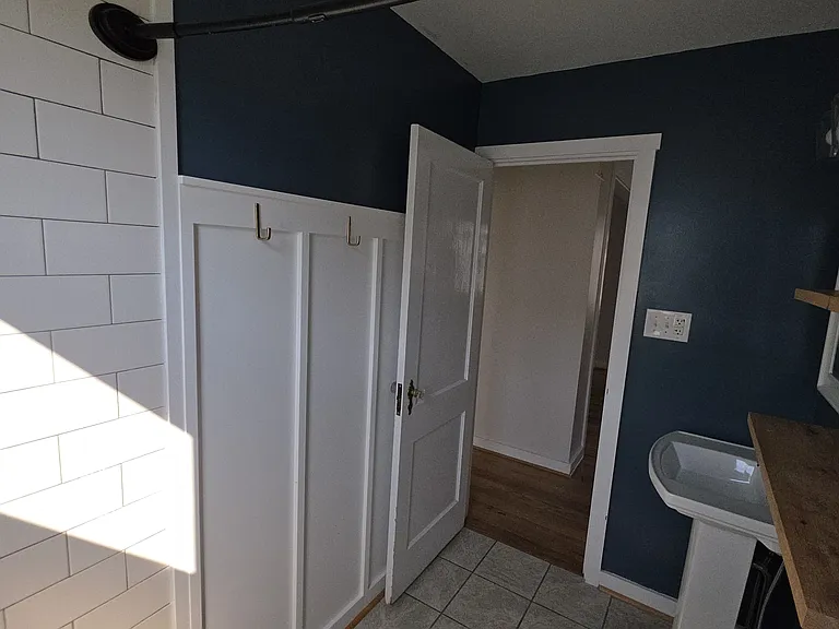 304 N River Rd — Photo 27