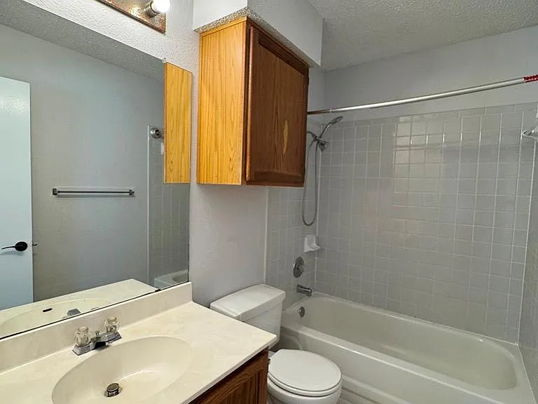 14009 Maricella Ln — Photo 22