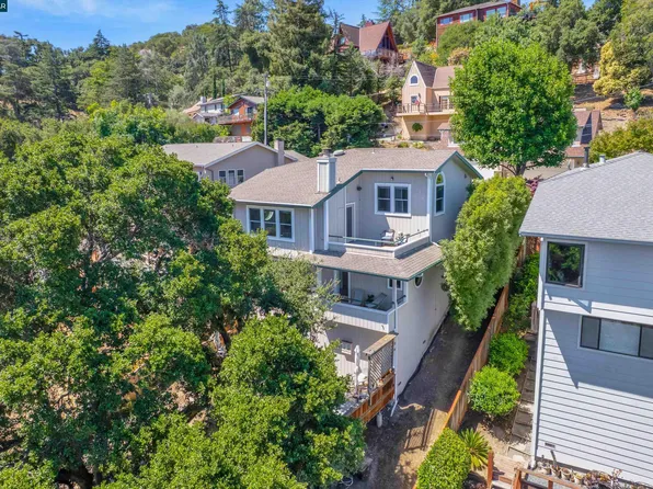 1027 W Arlington Way, Martinez, CA 94553