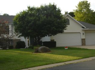 812 Balsam Ct NE, Pine Island, MN 55963