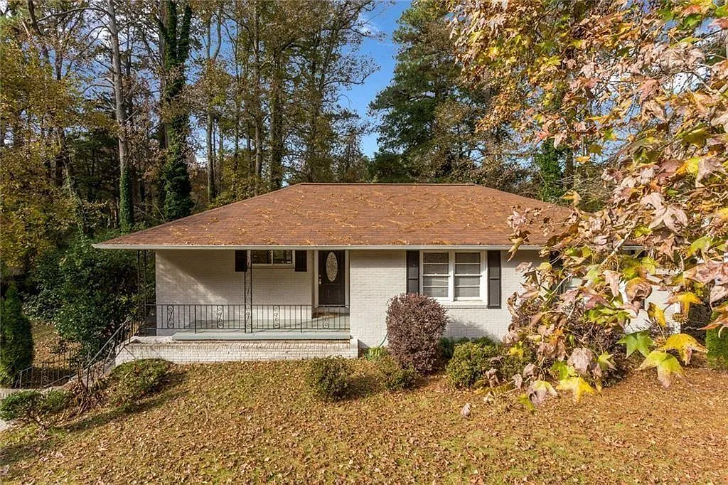 3 bed, 1.5 bath, 1283 sqft, $2,100 — Photo 1