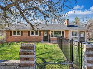 2129 Twelve Oclock Knob Rd, Salem, VA 24153