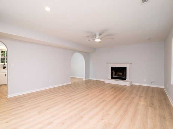 5th image of 6725 Bent Creek Dr