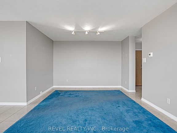 3rd image of 1360 Rathburn Rd E #403