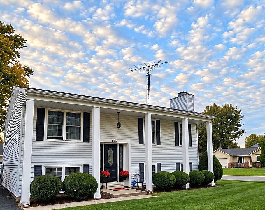 1st image of 106 W Springwood Dr