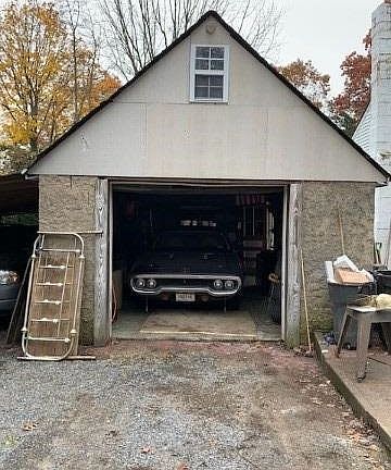 3rd image of 147 Grassy Pond Dr S