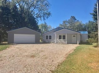 8106 Gale Rd SW, Hebron, OH 43025