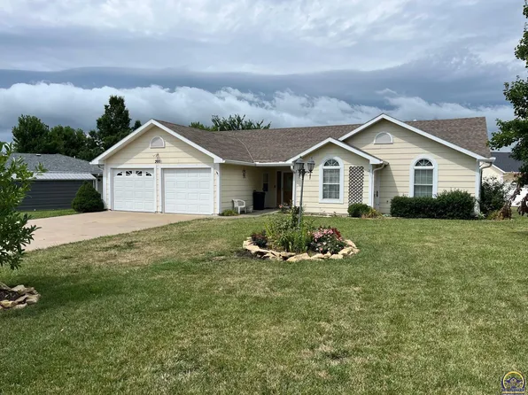 200 Trail Dr, Overbrook, KS 66524