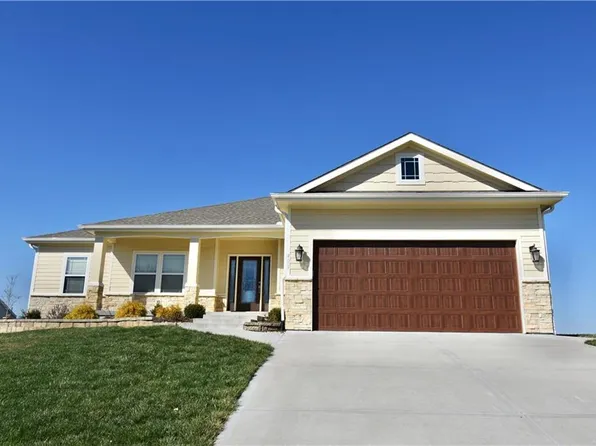 405 W 10th St, Lawson, MO 64062