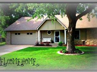 8301 S Joshua Ave W, Broken Arrow, OK 74011