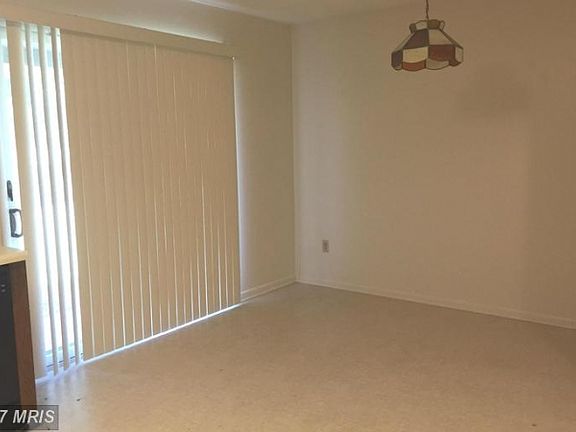5th image of 1114 Wadewood Ct