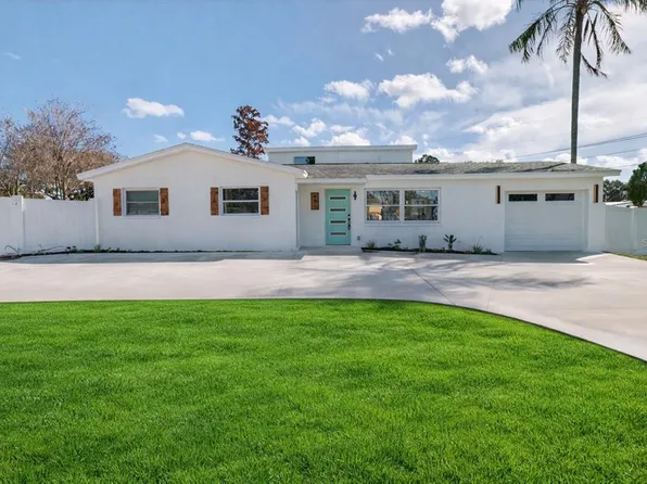 651 20th St NW, Largo, FL 33770