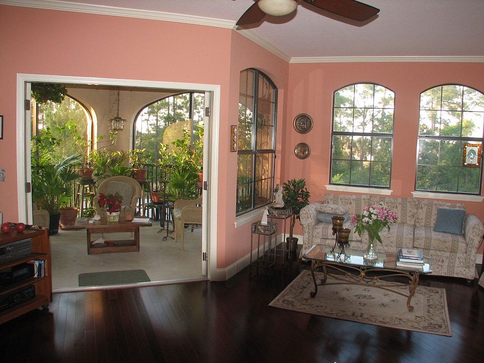 Living room & Terrace