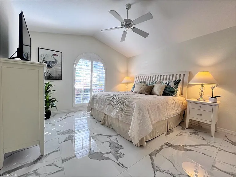 1031 Tivoli Ln — Photo 13