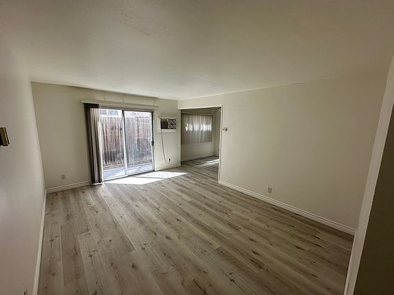 4th image of 4168 Illinois St APT 4