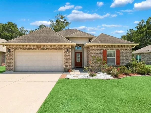 704 Branch Crossing Dr, Covington, LA 70435