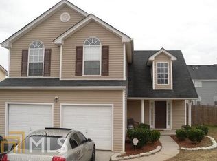 1272 Labrador Ln, Riverdale, GA