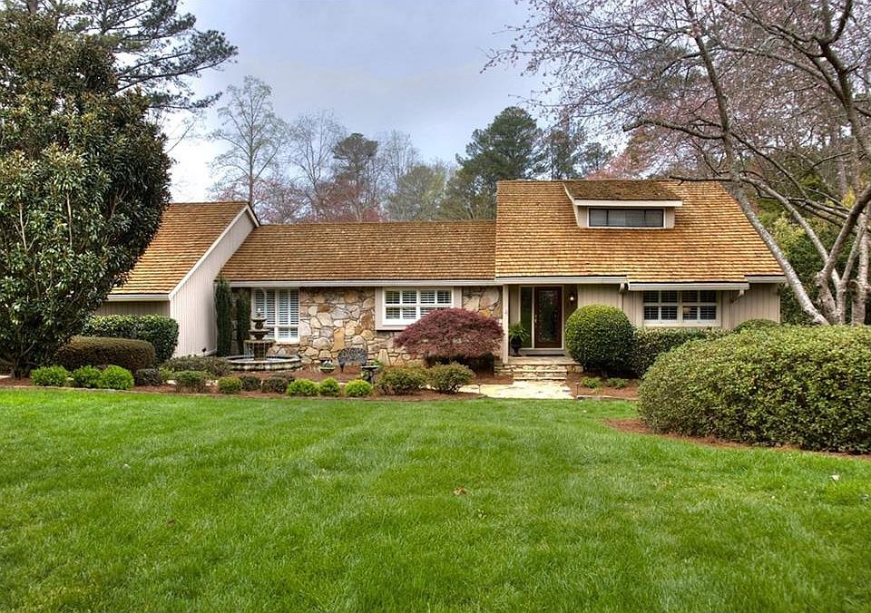 1st image of 3400 Turtle Cove Ct SE