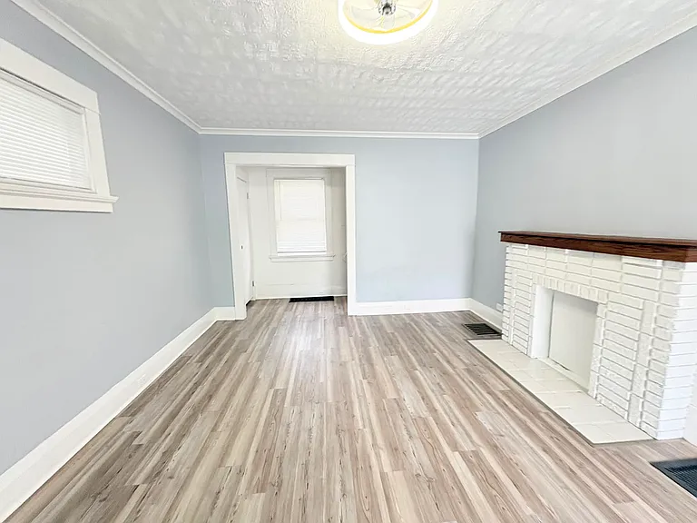 2324 Upton Ave — Photo 3