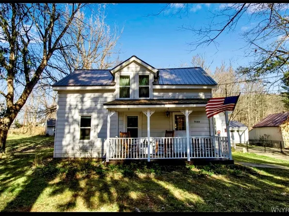 9189 State Rd, Colden, NY 14033