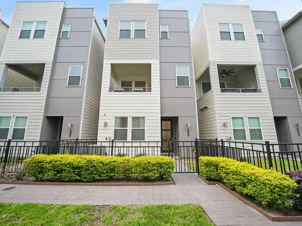 2709 Clinton Dr, Houston, TX 77020