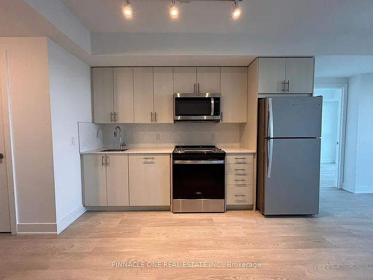 2545 Simcoe St N #418 — Photo 5