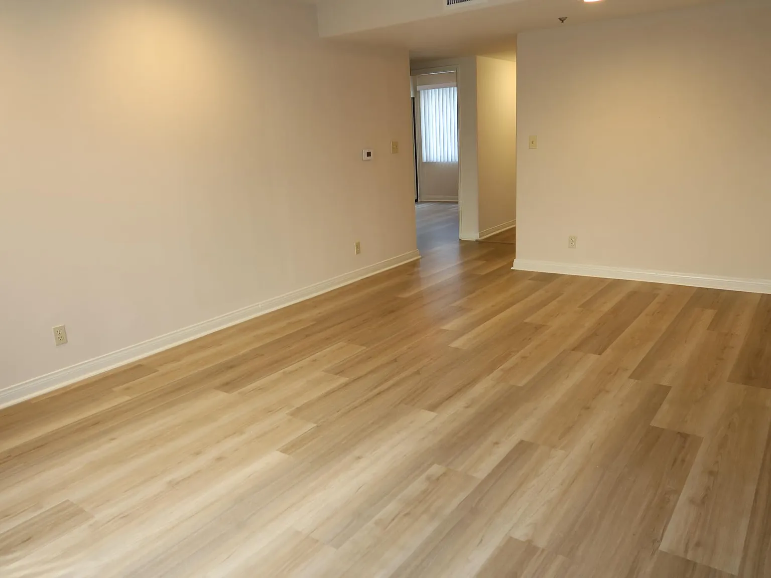 2 bed, 1100 sqft, $3,175 — Photo 3
