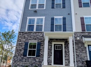 8445 Hamlin St, Lanham, MD 20706