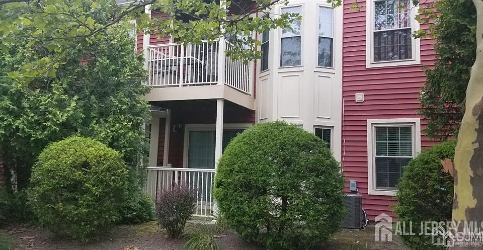 268 Crosspointe Dr