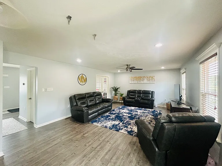 1060 Granite Dr — Photo 18