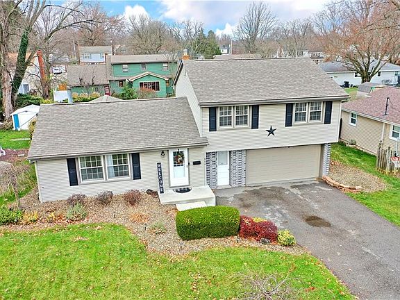 3rd image of 866 Edenridge Dr