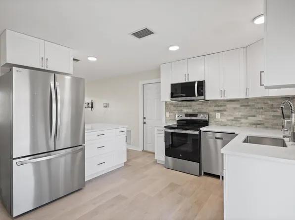 9105 7th St N #9105, Saint Petersburg, FL 33702