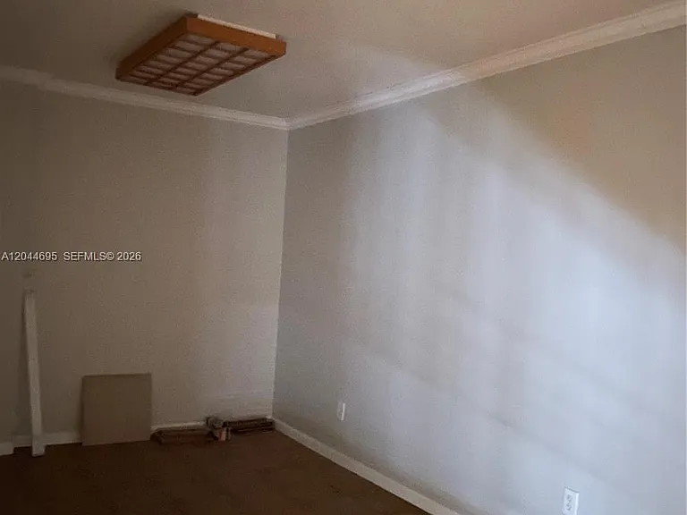 15431 SW 39th Ter — Photo 24