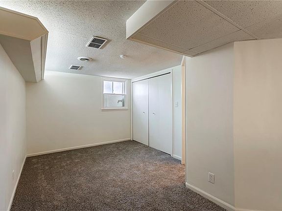 5th image of 508 W 96th Ter