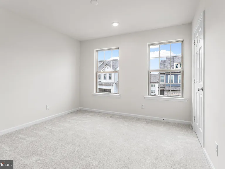 112 S Buck Tavern Way — Photo 21