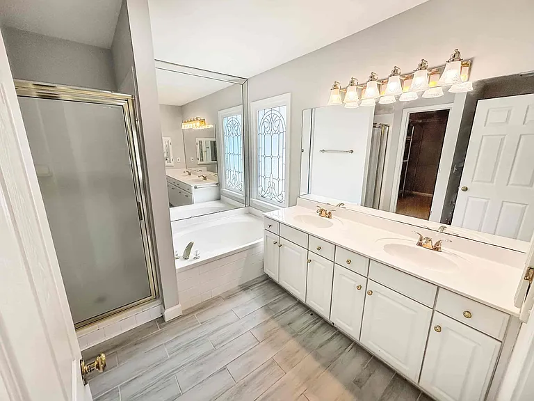 2092 Drogheda Ln — Photo 15