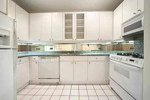 Sold by Town Residential | media 17