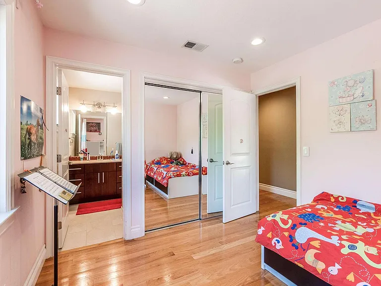 12371 Saraglen Dr — Photo 24