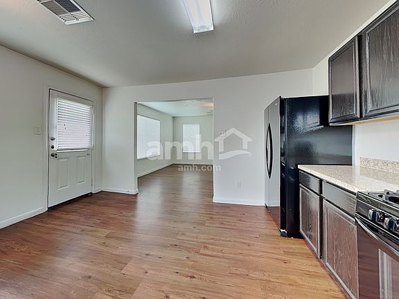 4th image of 6038 Stockholm Ct