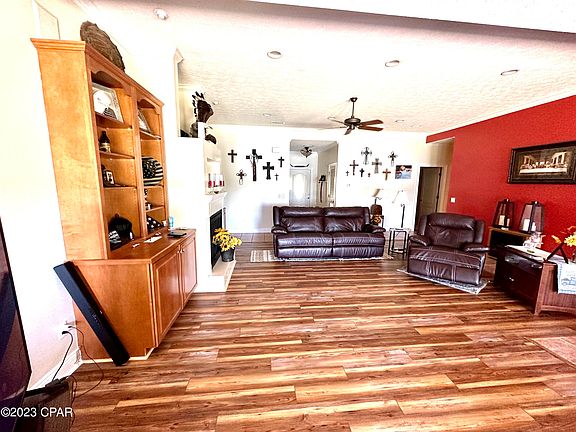5th image of 3040 Woodymarion Dr