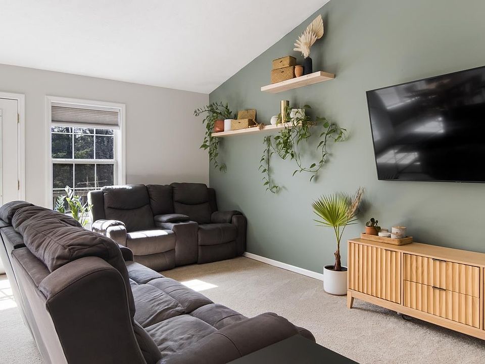 1st image of 3698 Silver Farms Ln