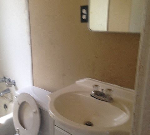 5th image of 1013 S Prescott St