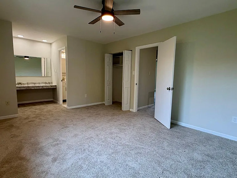9506 Miranda Ct — Photo 14
