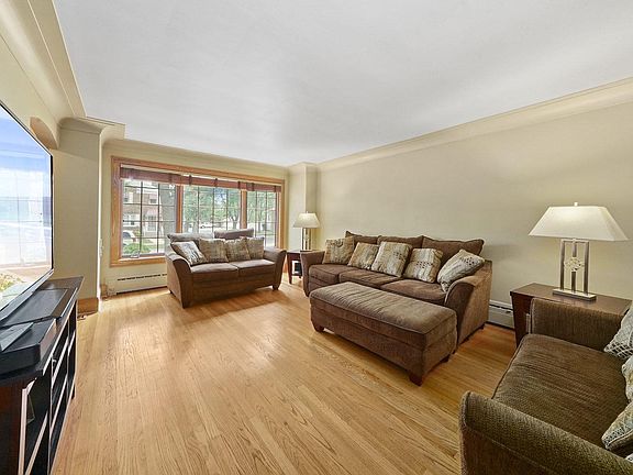 4th image of 3548 Cuyler Ave