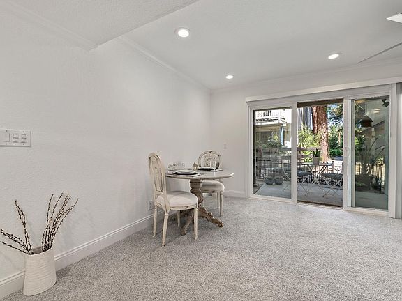 4th image of 2209 Summereve Ct