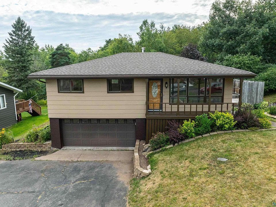 1st image of 1101 Acacia Ave