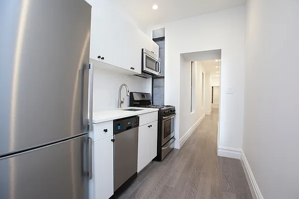 Rented by Platinum Properties | media 16