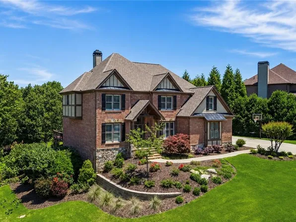 4526 Meadowland Way, Flowery Branch, GA 30542