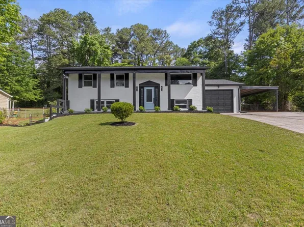 1253 Willow Dr, Riverdale, GA 30296
